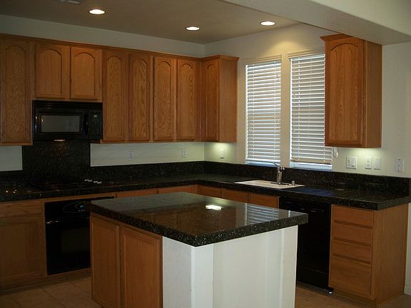 2nd image of 6961 Sacred Cir