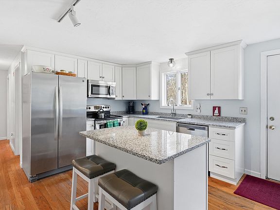 2nd image of 87 Overledge Extension