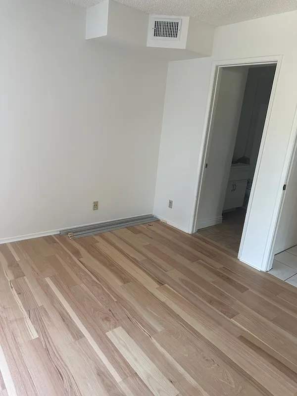 2 bed, 950 sqft, $2,800 — Photo 2