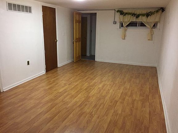 3rd image of 2266 E 18th St