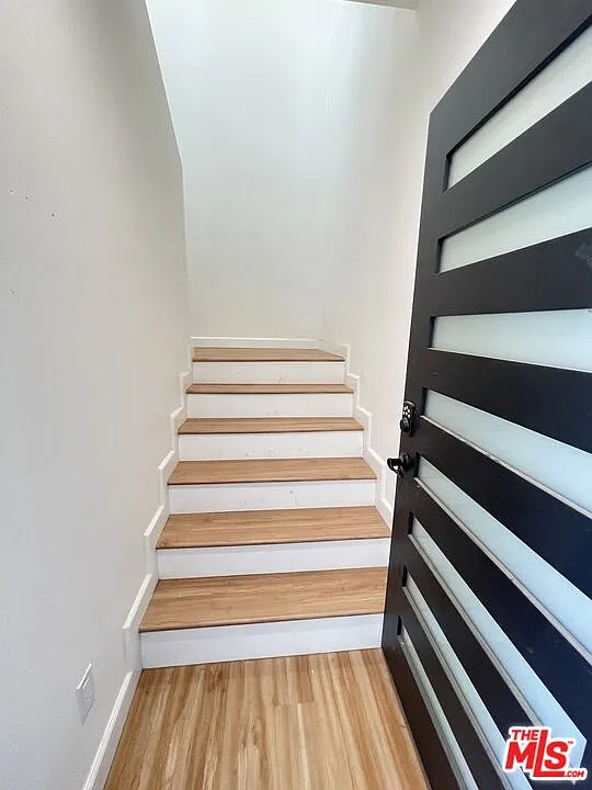 2 bed, 2.0 bath, 920 sqft, $2,995 — Photo 4