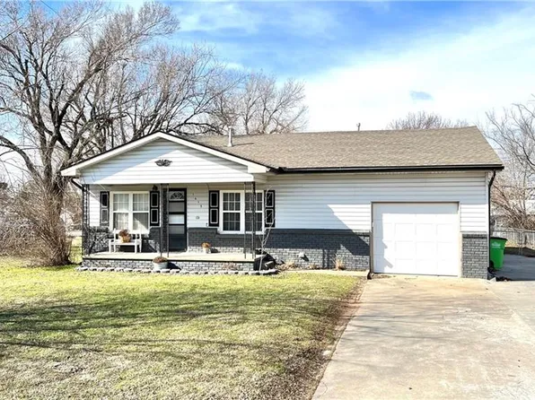 1615 N Jim Thorpe Blvd, Prague, OK 74864