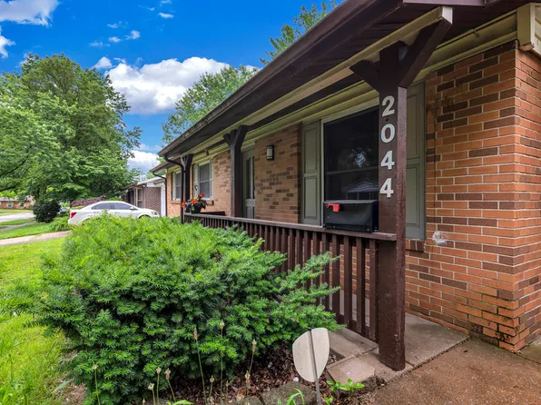 2044 Kingsford Dr, Florissant, MO 63031