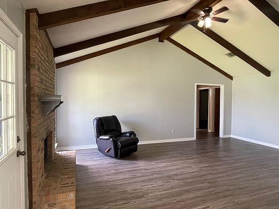 3rd image of 2634 Brown St