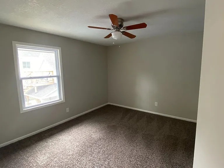 1101 S Main St #B — Photo 5