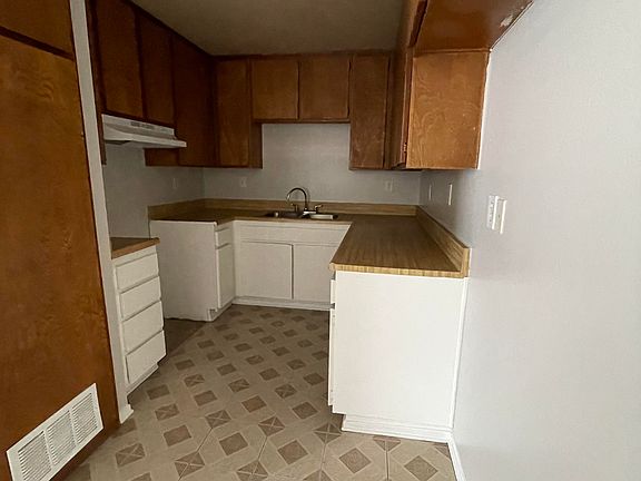 3rd image of 16370 Pebble Beach Dr APT 150