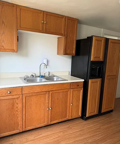 222 N Ross St — Photo 10