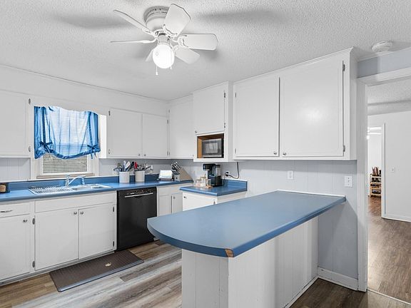 5th image of 420 Old McCutcheon Rd