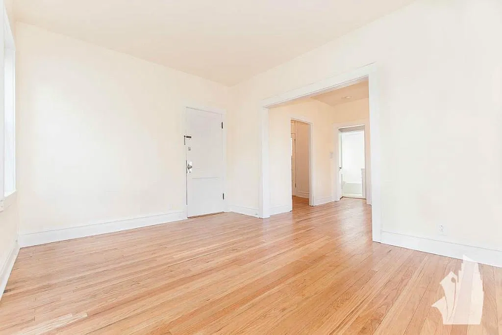 1 bed, 1.0 bath, $1,795 — Photo 2