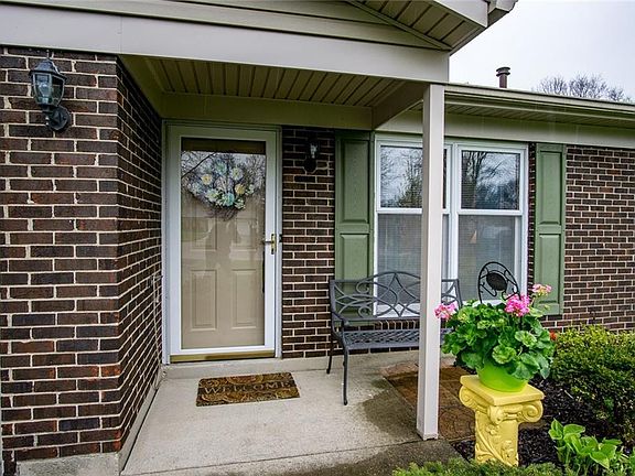 2nd image of 3658 Creekwood Ct