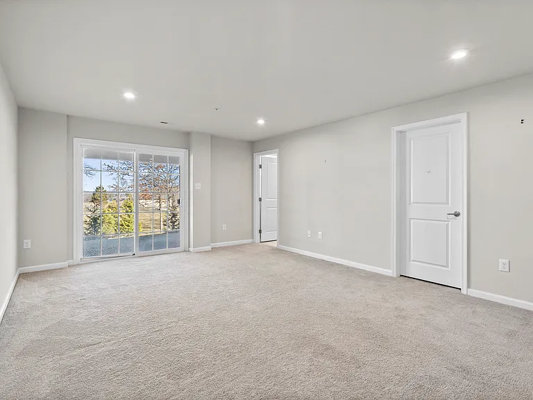 204 Station Dr — Photo 28