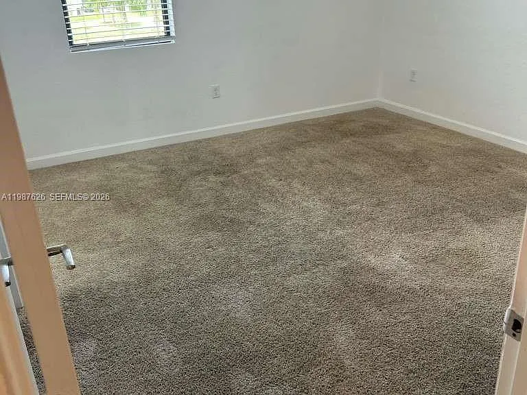 624 SW 12th St — Photo 9