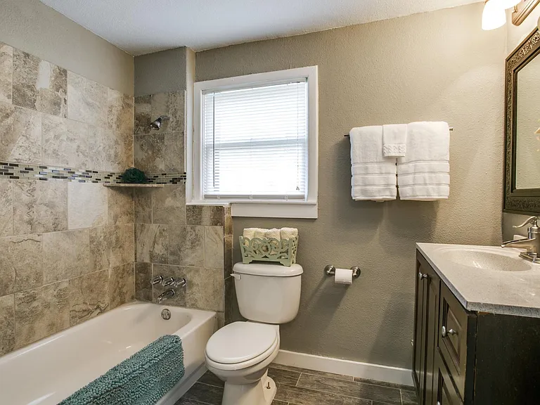 2921 Livingston Ave — Photo 15