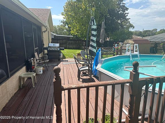 5th image of 2283 Renton Ln