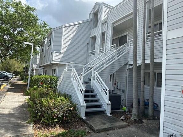 3445 NW 44th St APT 108