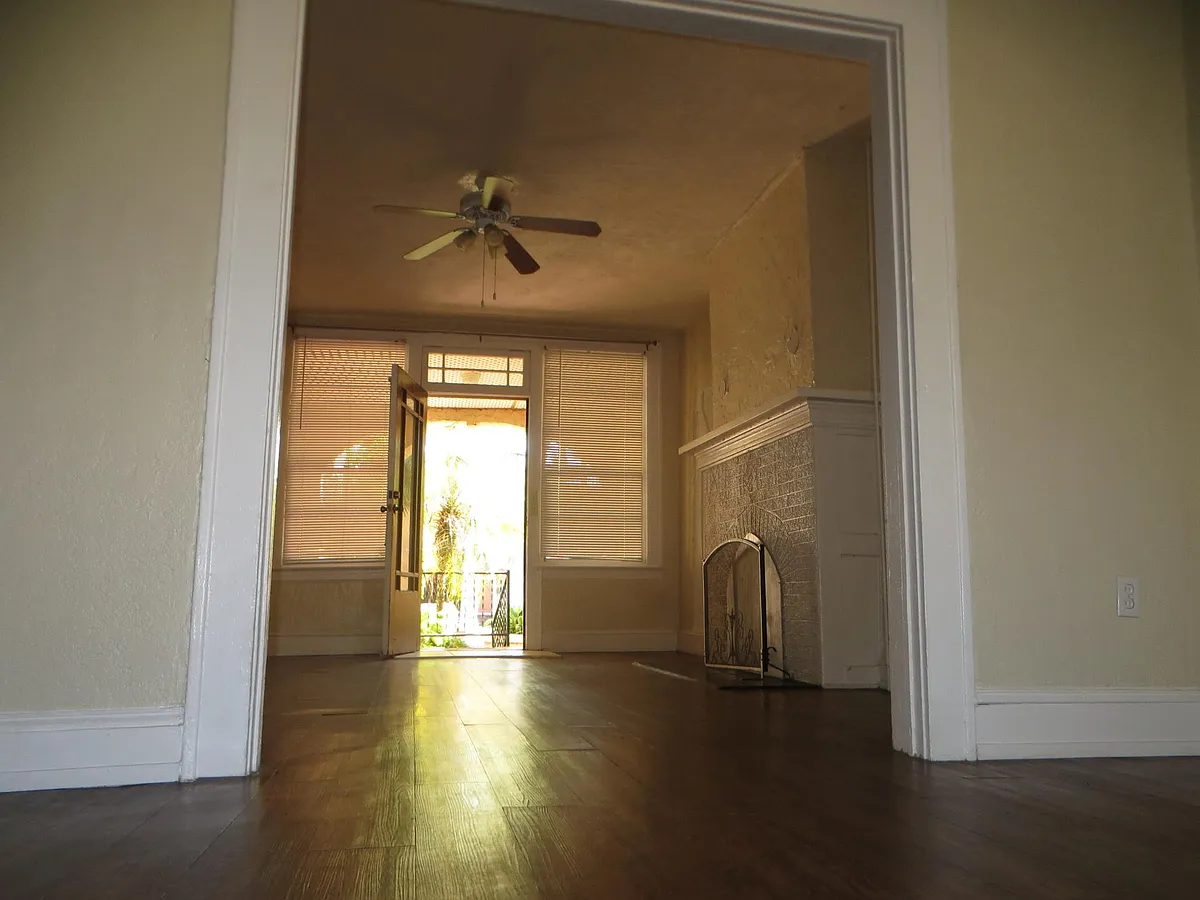 Building Photo - 2969 Herschel St #3