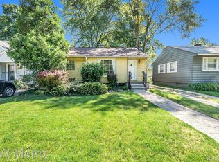 906 N Pleasant St, Royal Oak, MI