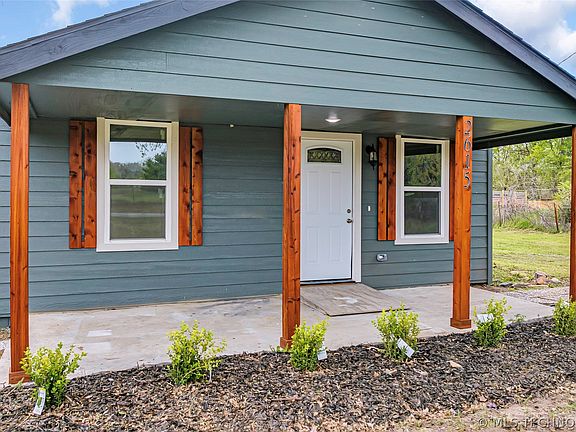 4th image of 2615 N Rancho Ln