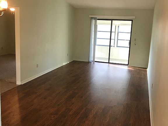 3rd image of 1158 Fairvilla Dr