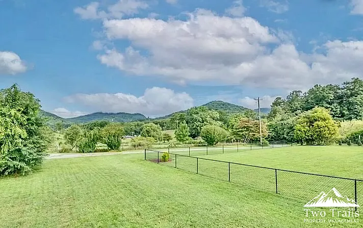 28 Trillium Meadows Ln — Photo 11