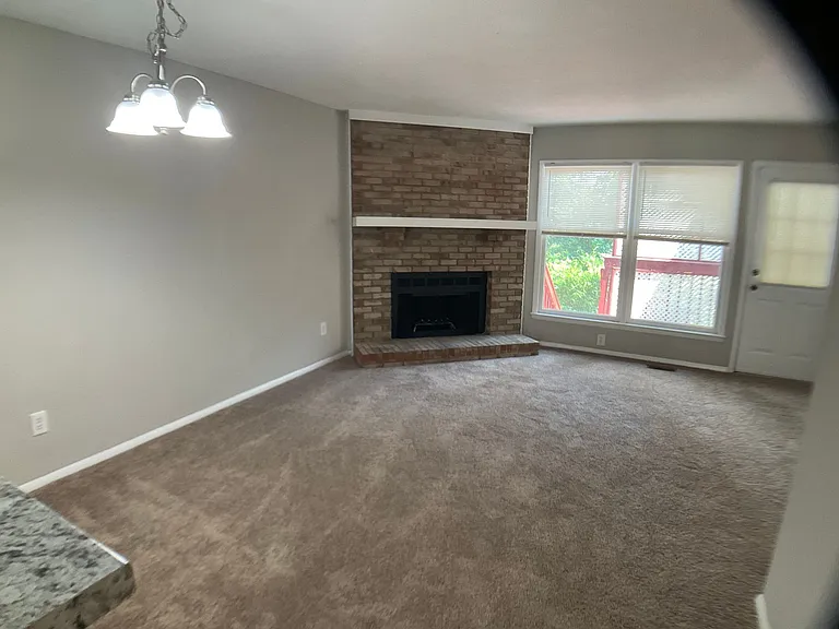 13 Astor Ct #.0 — Photo 4