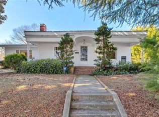 316 S Main St, Randleman, NC 27317