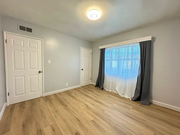 5630 Temple City Blvd — Photo 12