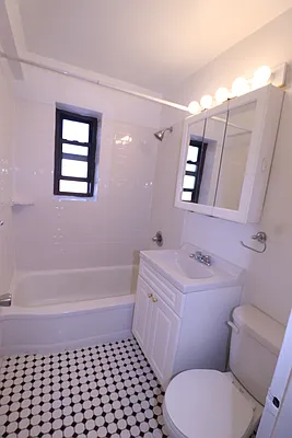 Rented by A&E Real Estate Management | media 10