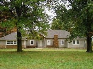 2005 S Dillingham Rd, Buckner, MO 64016