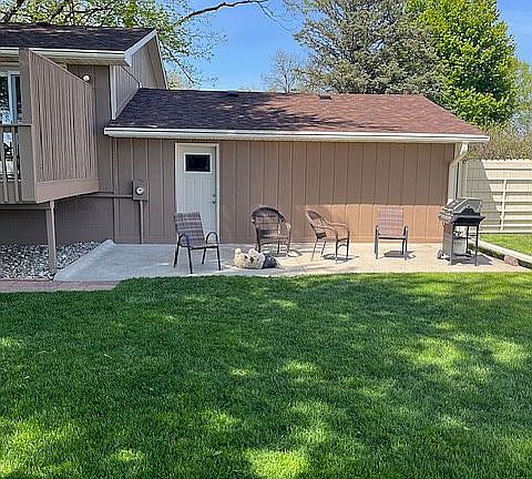 4th image of 936 Shagbark Dr