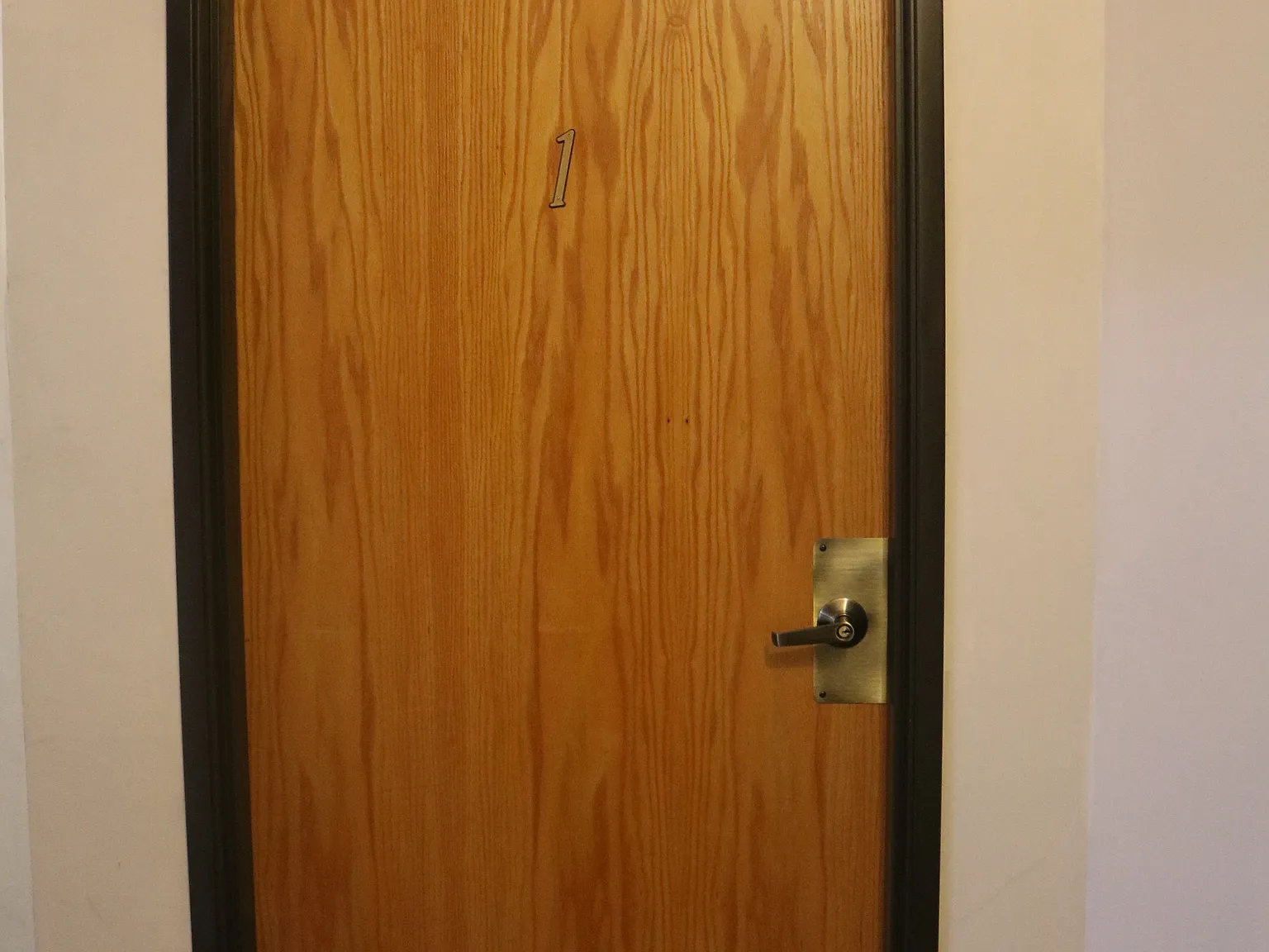 2 bed, 850 sqft, $975 — Photo 3