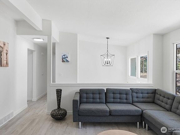 4th image of 18330 SE 145th Street