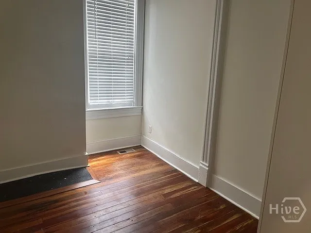 1313 Whitaker St #D — Photo 7