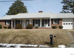 209 Nottingham Dr, Colonial Heights, VA 23834