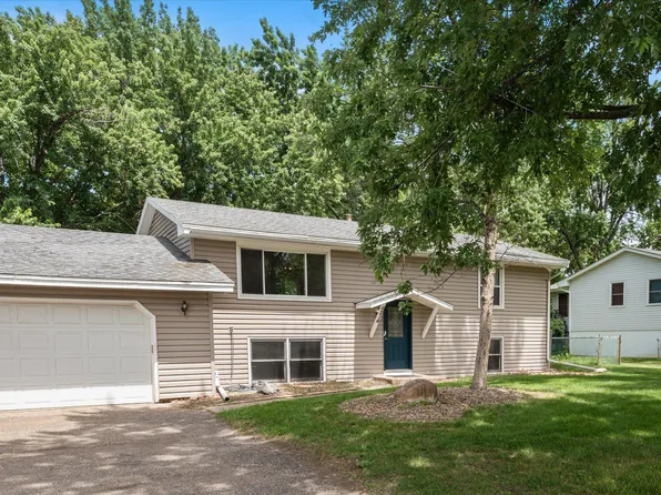 6216 111 1/2 Ave N, Champlin, MN 55316