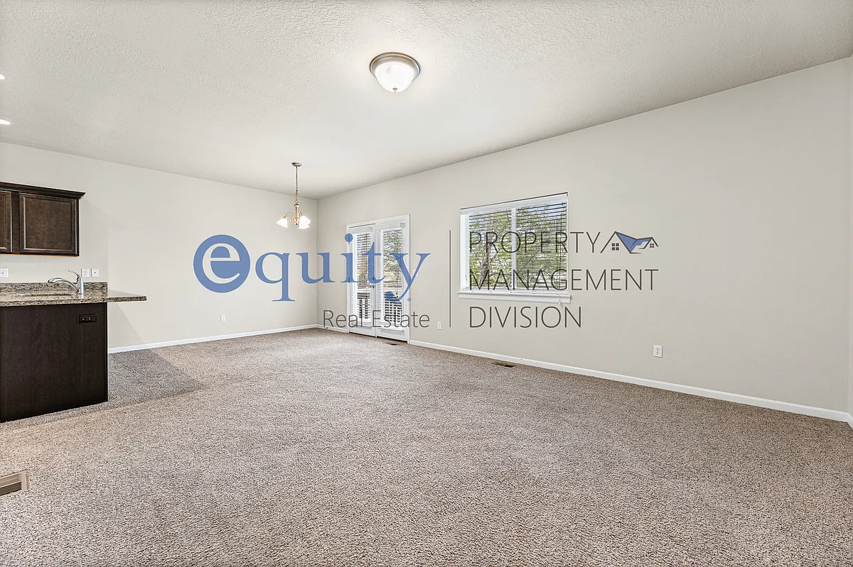 Building Photo - 38 E Autumn Station Way #1