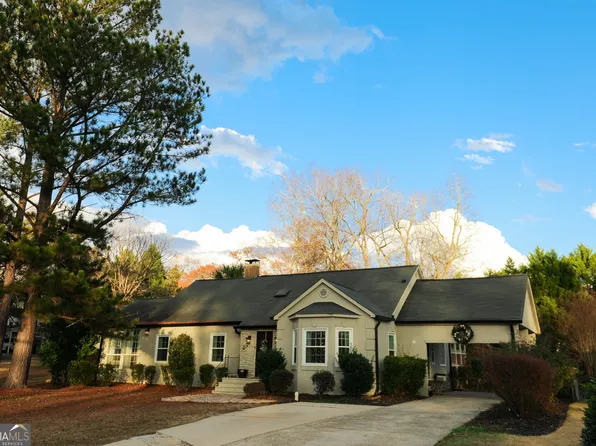 33 Atkinson St, Newnan, GA 30263