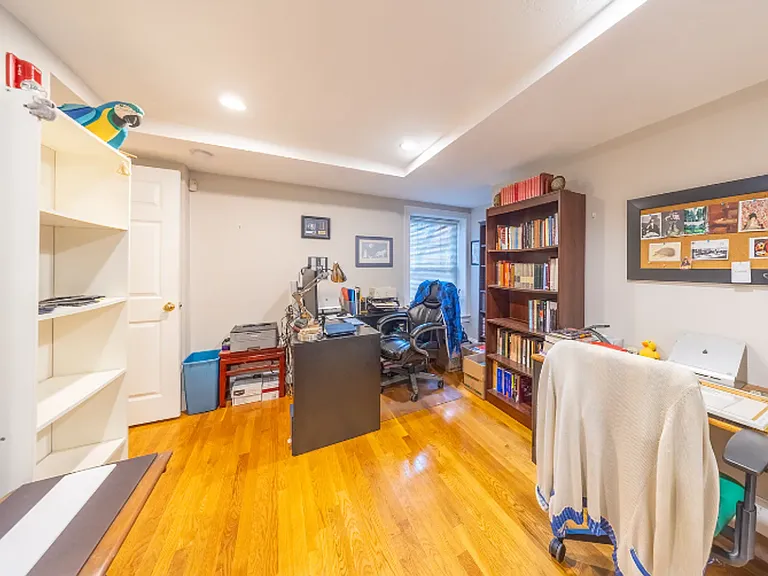 1720 Beacon St #G1R — Photo 5