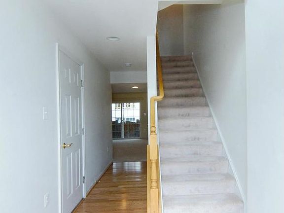 3rd image of 43742 Calistoga Sq