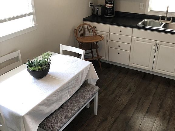 3rd image of 3107 Avenue H