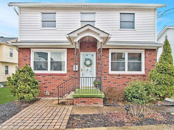 88 Elizabeth St, Pittston, PA 18640