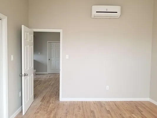 Rented by Paragon Real Estate Corporation | media 9