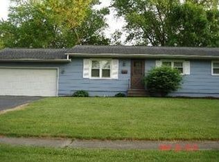 918 Dawn Ct, Dekalb, IL 60115