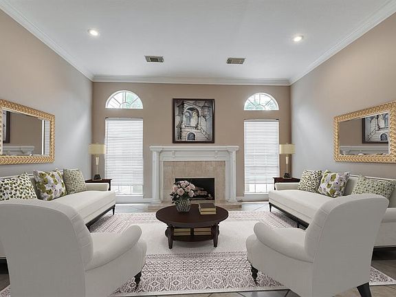 5th image of 1815 Seven Maples Dr