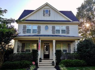 224 Thorndale Dr, Holly Springs, NC 27540