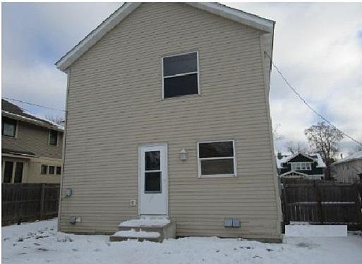 3rd image of 1509 Russell Ave N
