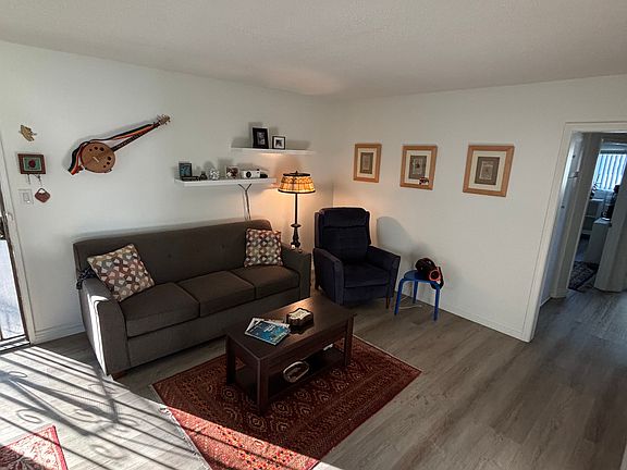 4th image of 236 Wisconsin Ave APT 9