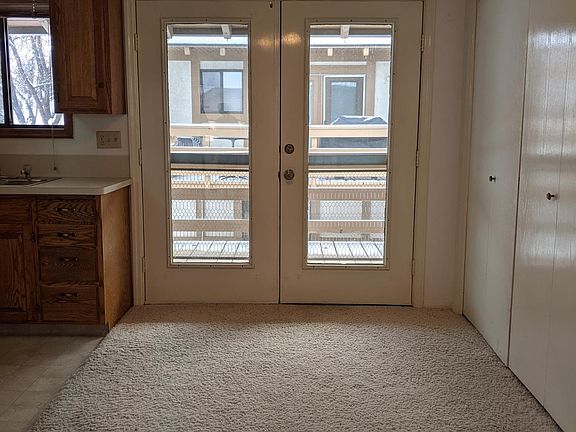 4th image of 600 John Adams Ct APT 4