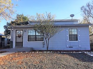 105 W Zaragosa St, Uvalde, TX 78801