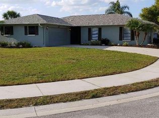 1735 Country Meadows Dr, Sarasota, FL 34235